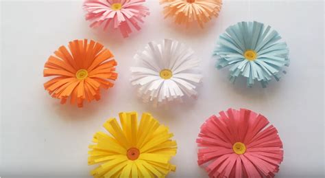 Simple Paper Daisy Flowers Tutorial Craftsonfire Paper Daisy Paper