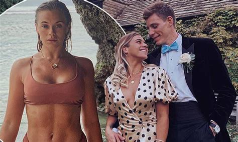 Love Island S Laura Crane Has Split From Made In Chelsea S Tristan Phipps Daily Mail Online