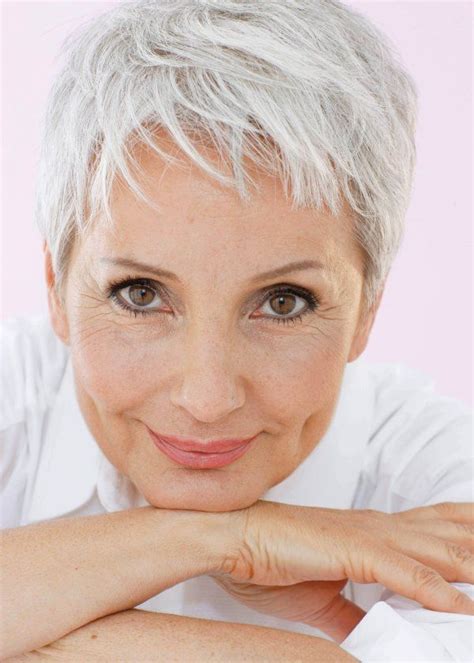 wunderschöne kurze graue frisur ideen für neue new site short grey hair short hair styles