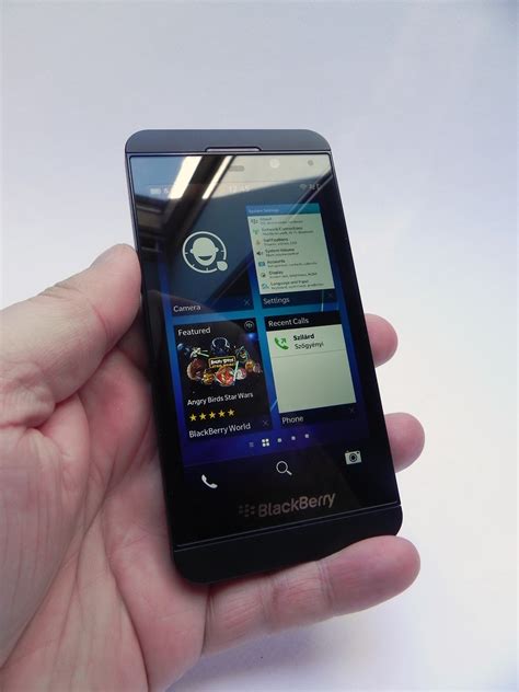 Blackberry Z10 Review Very Promising Camera Above Expectations