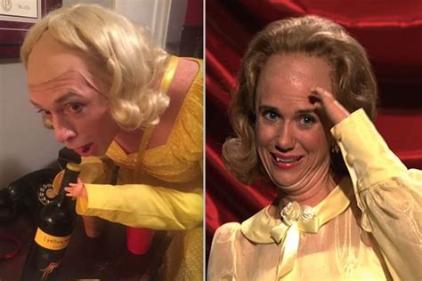 27 Simple But Brilliant Halloween Costume Ideas For Tv Lovers Snl