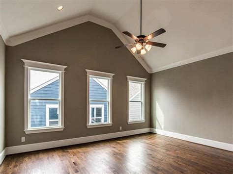Crown molding in vaulted ceilings are going to be in much better hands when a professional is hired. Found on Bing from casualhomefurnishings.com | Crown ...