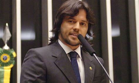 Fábio faria biography, ethnicity, religion, interesting facts, favorites, family, updates, childhood facts, information and more Fábio Faria, substituto de Jaqueline Roriz na Comissão de ...