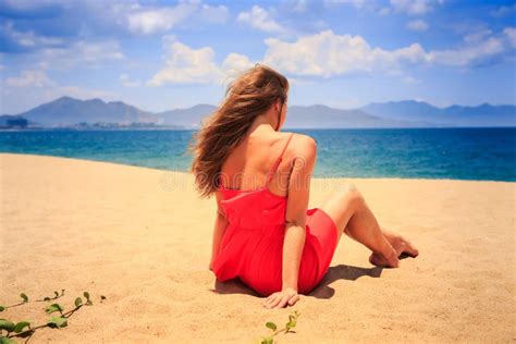 Girl Red Naked Back Sits Sand Looks Sea Stock Photos Free Royalty