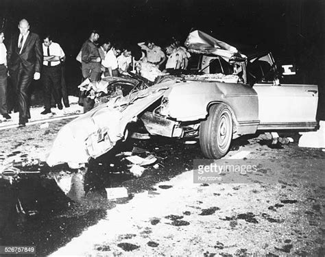 Jayne Mansfields Death Car Photos And Premium High Res Pictures Getty