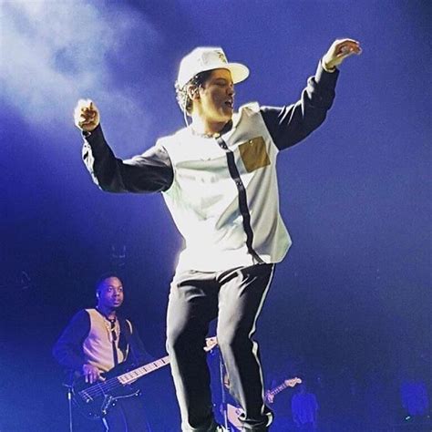 Dance 🕺🏻 Bruno Mars Concert Bruno Mars Mars