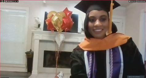 College Of Nursing Celebrates Hooding And Pinning Of Graduates Uams News