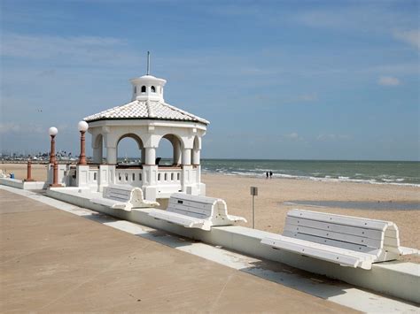 9 Best Vacation Destinations on the Texas Coast - TripsToDiscover.com