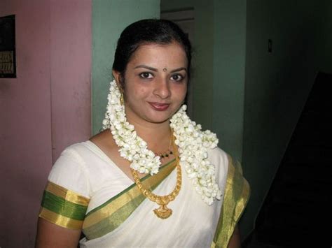 Kerala Malayali Muslim Aunties Aunties Photos Girl Number For Friendship Indian Natural Beauty