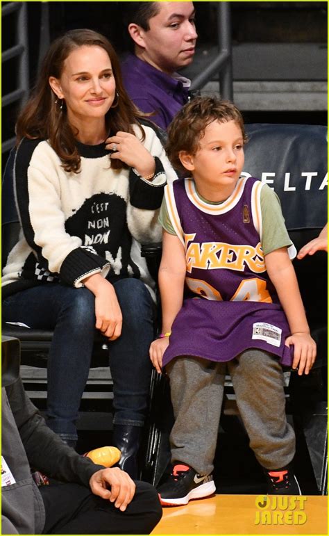 Natalie Portman Brings Son Aleph 7 To Lakers Game Photos Photo