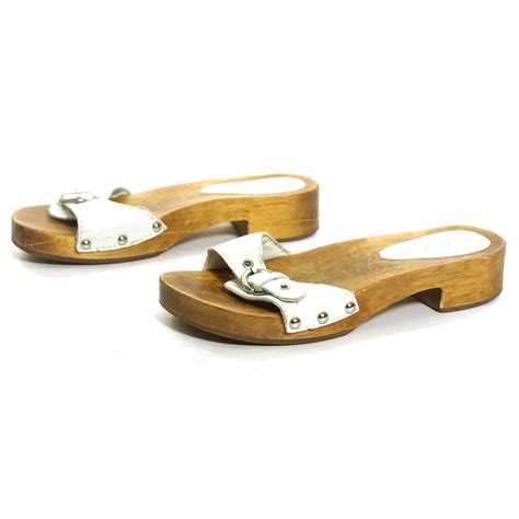 wooden clog sandals vintage white leather slip on open toe flip flops mules women s size 7