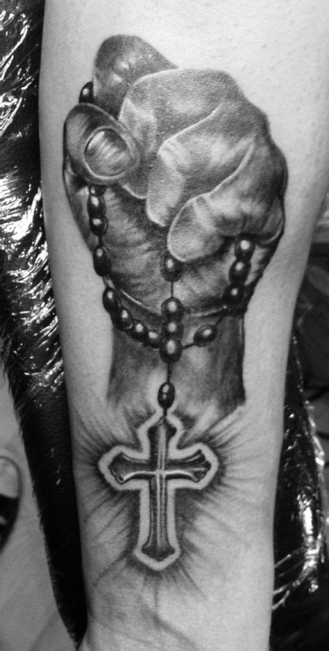 Fist Rosary Tattoo More Wörter Tattoos Neue Tattoos Body Art Tattoos Tattoos For Guys Sleeve