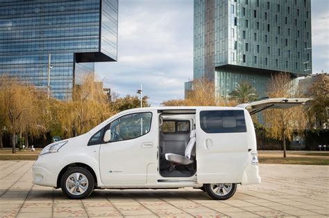 Nissan Automaker Squeezes 60 More Range Out Of E Nv200 Electric Van