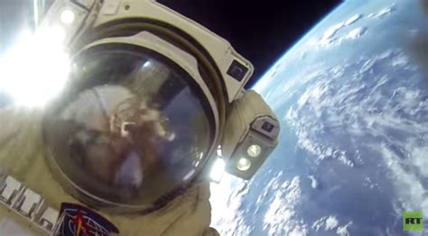 Gopro Captures Russian Cosmonaut Duo Performing Spectacular Spacewalk — Rt World News