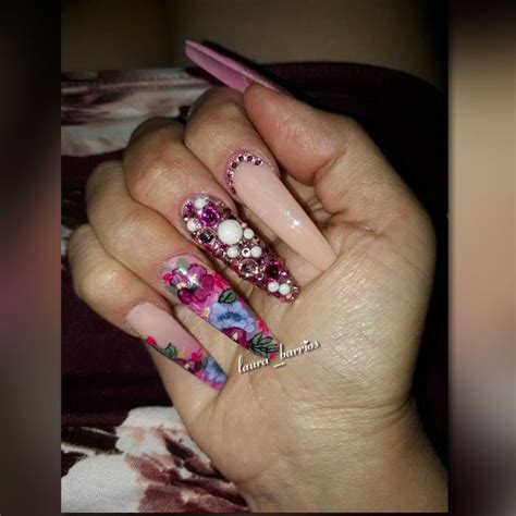 Laura Nails Beauty Finger Nails Ongles Beauty Illustration Nail