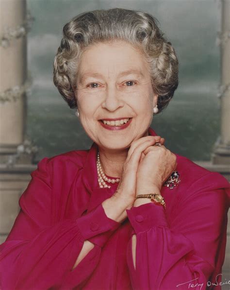 NPG P1605; Queen Elizabeth II - Portrait - National Portrait Gallery