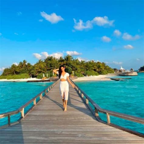 Shraddha Kapoor Treats Fans With Her Unseen Vacation Pictures From Maldives And We Cannot Get