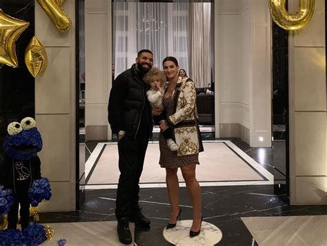 Drake S Baby Mama Sophie Brussaux Shares More Beautiful Photos With