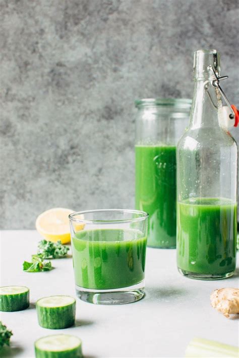Delicious And Vibrant Green Juice Without A Juicer Is Possible With