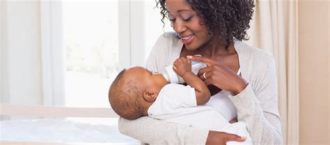 Our Top 19 Breastfeeding Tips Pampers