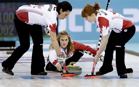 Jennifer Jones Rink Wins Gold Medal In Womens Curling Womens Curling