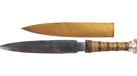 Tutankhamuns Knife Was Made From Meteorite Iron Bbc News