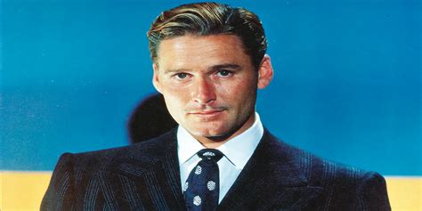 Errol Flynn Height Weight Net Worth Personal Facts Career Journey