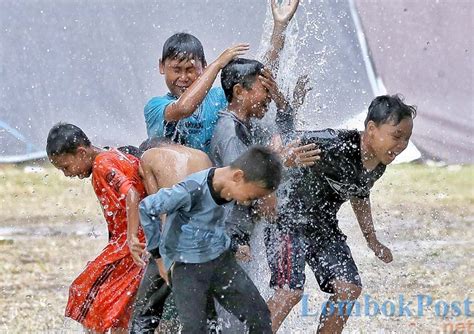 Jangan Terkecoh Hujan Di Periode Musim Kemarau Lombok Post