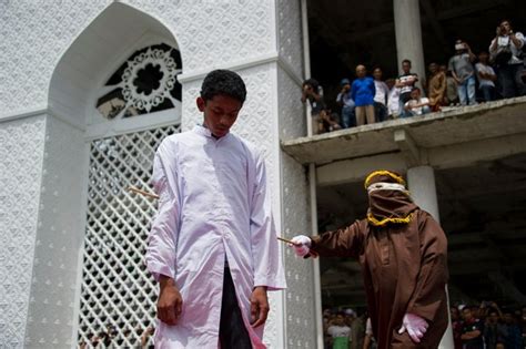 Hukuman Sebat Di Kelantan Hanya Untuk Orang Islam Tpm — Beritabenar