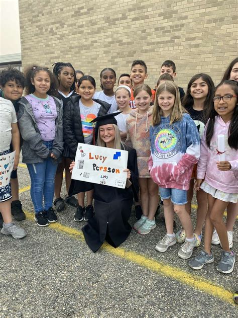 Shelton seniors revisit their elementary schools before graduation