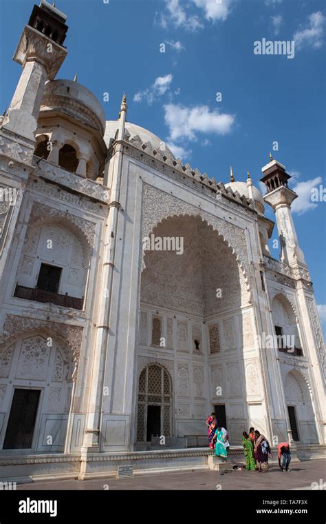 India Aurangabad Bibi Ka Maqbara Aka Mini Taj Or Twin Of Taj Mahal