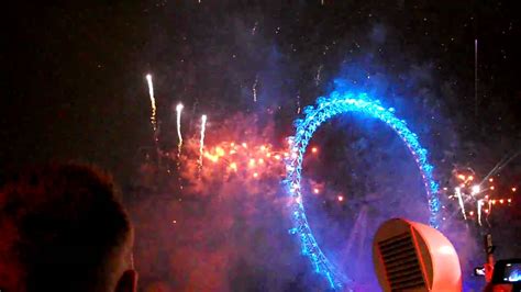 London New Years Eve Fireworks 2010 2011 Thames River Embankment