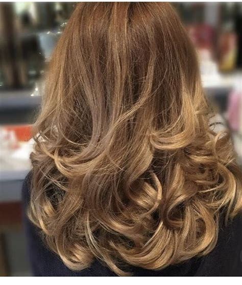 Pin By Sara On Finished Looks Blowout Hair Blow Dry Curls Bouncy Hair