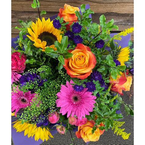 Vibrant Handtied Size Regular Chambers Florists Lincoln