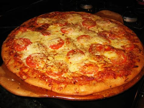 Tomato Cheese Pizza