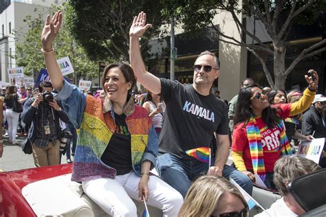 Vice president kamala harris, the former state attorney general and senator from california who assumed office on january 20, 2021, has a loving and supportive family. Why do people think Kamala Harris called Joe Biden racist ...