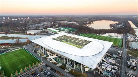 Welcome to the new arena website! Wolfsburg - VOLKSWAGEN ARENA › VDS