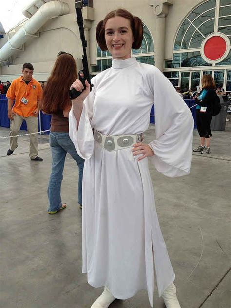 16 Super Cool Halloween Costumes For 70s Girls Princess Leia Costume