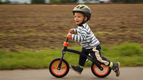 Skip The Training Wheels And Start Your Kid On A Balance Bike Review Geek