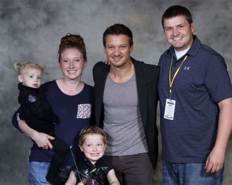 Jeremy Renner To Meet Cancer Fighting Superhero At Salt Lakes Fanx Geeks