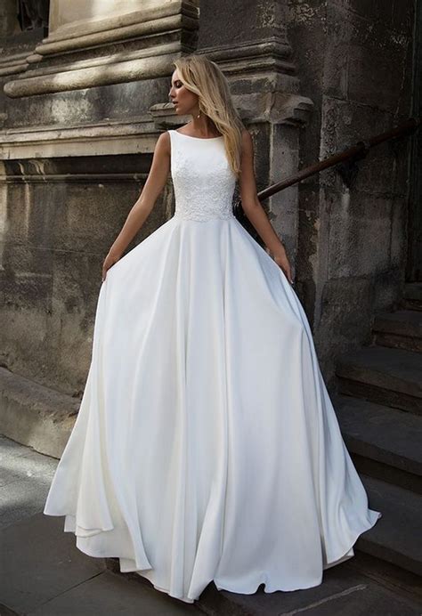 Elegant White Wedding Dresses The Girl In An Elegant White Wedding