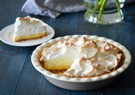 Click here for the recipe and step by step tutorial. Easy Lemon Meringue Pie - Once Upon a Chef