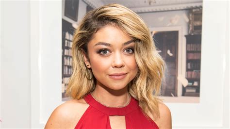 Sarah Hyland Dyes Her Hair Dark Red Brown And Adds Long Extensions