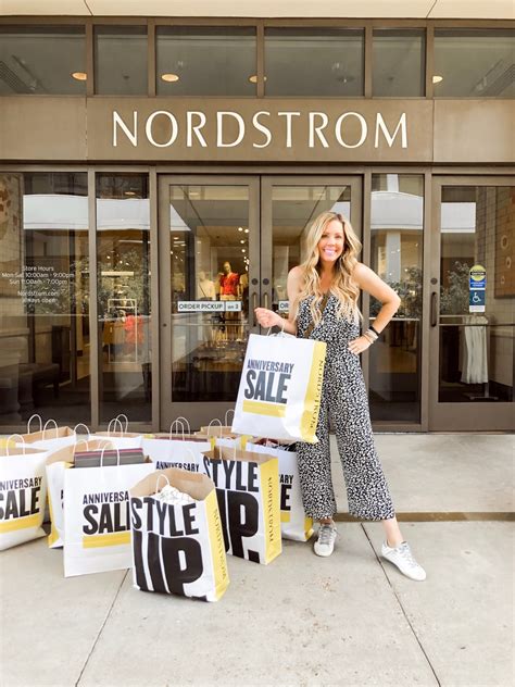 Nordstrom Anniversary Sale Shopping Tips 2020 Curls And Cashmere