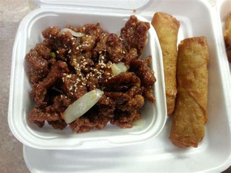 The following are 10 of the most popular dishes you've got to try. Chen's Chinese Food Take Out de Stonewall carte