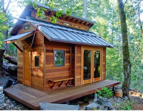 The Small Cabin Lifestyle