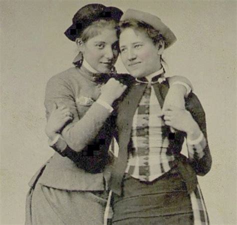 Eden Duh Vintage Lesbian Couples