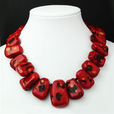 Gemjunky Graduated Red Coral Collar Necklace For Sale At 1stdibs