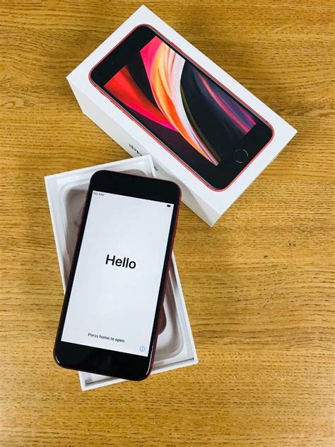 Apple Iphone Se 128gb Unlocked Red Brand New Condition In Small Heath