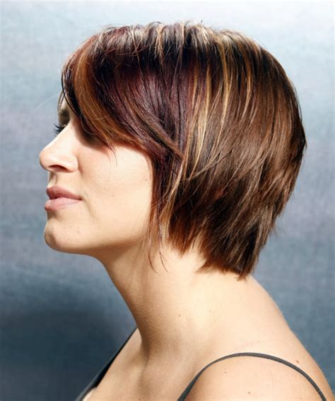 Short Straight Casual Hairstyle With Side Swept Bangs Chestnut Hair Color